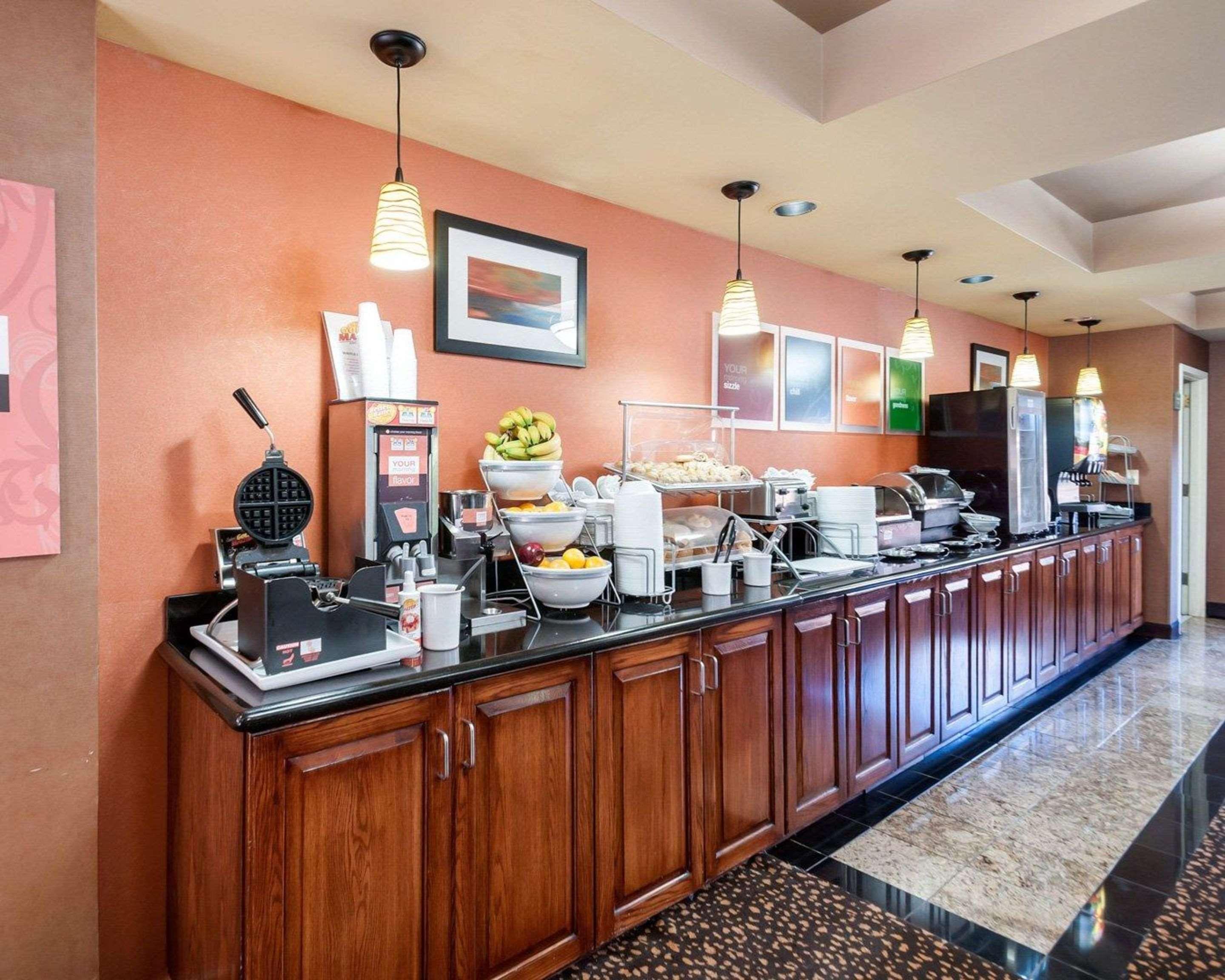 Comfort Suites Dulles Airport Шантили Екстериор снимка